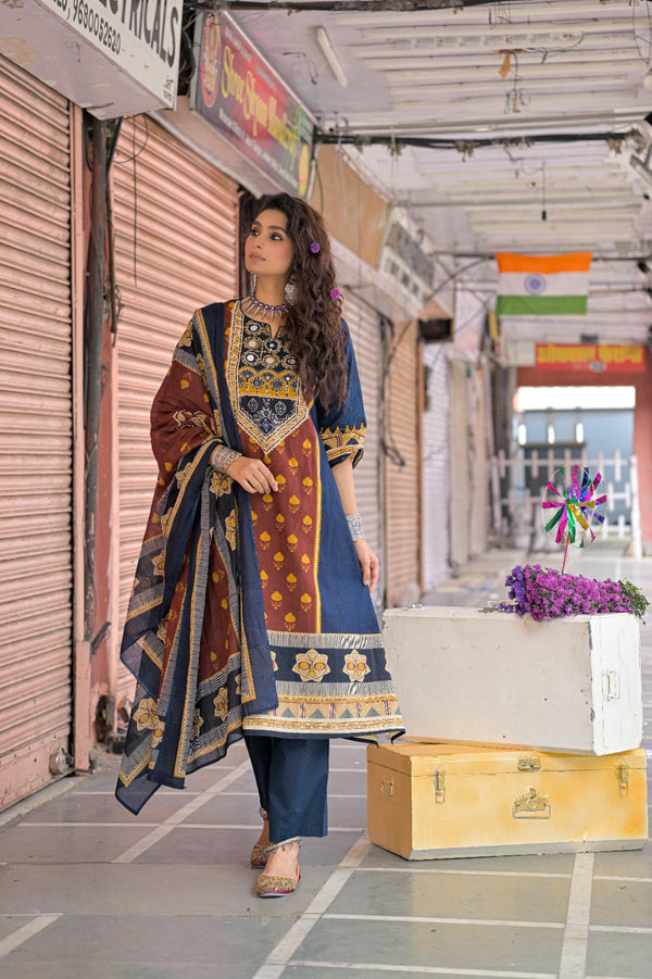 Sera – Embroidered Pakistani Style Straight Cotton Suit Set