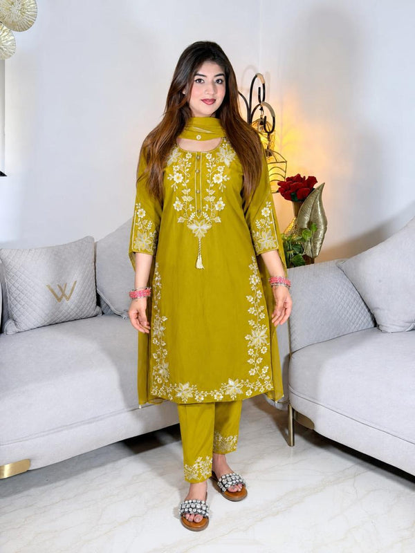 SIANA 3 PIECE SUIT SET